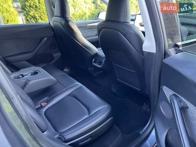 Тесла Model Y 2023 у Луцьку на Automoto.ua Сірий Тесла Model Y, об'ємом двигуна 0 л та пробігом 40 тис. км за 27900 $, фото 17 на Automoto.ua