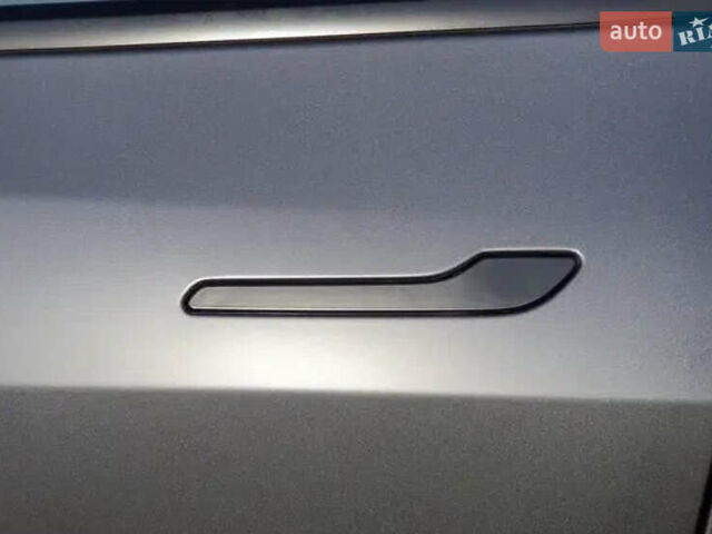 Серый Тесла Model Y, объемом двигателя 0 л и пробегом 39 тыс. км за 31000 $, фото 5 на Automoto.ua