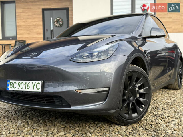 Сірий Тесла Model Y, об'ємом двигуна 0 л та пробігом 28 тис. км за 27900 $, фото 5 на Automoto.ua