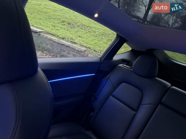 Сірий Тесла Model Y, об'ємом двигуна 0 л та пробігом 15 тис. км за 33000 $, фото 18 на Automoto.ua