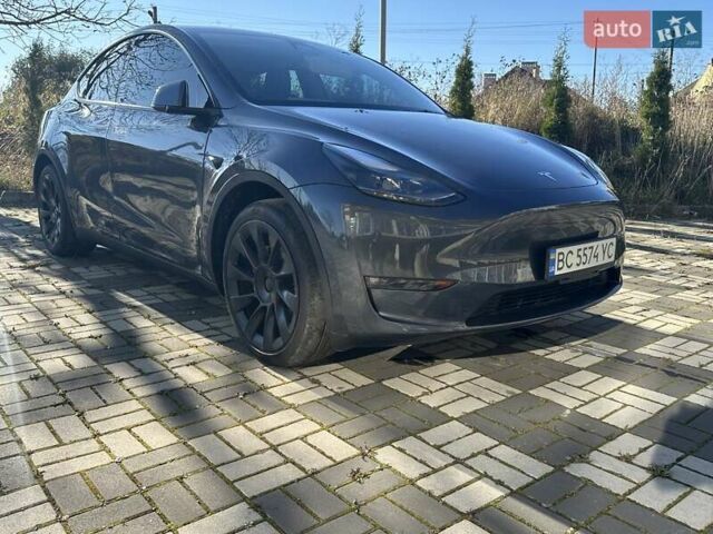 Серый Тесла Model Y, объемом двигателя 0 л и пробегом 35 тыс. км за 26700 $, фото 3 на Automoto.ua