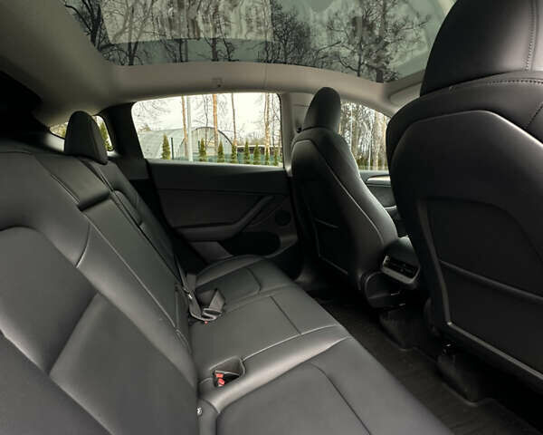 Серый Тесла Model Y, объемом двигателя 0 л и пробегом 22 тыс. км за 32000 $, фото 46 на Automoto.ua