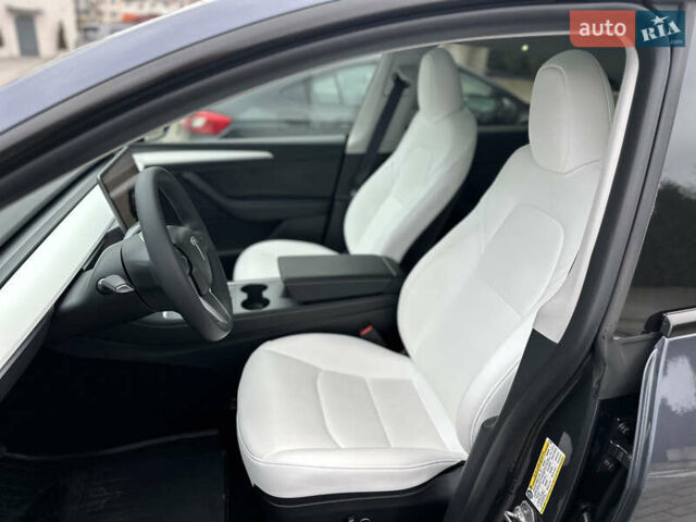 Сірий Тесла Model Y, об'ємом двигуна 0 л та пробігом 26 тис. км за 25999 $, фото 74 на Automoto.ua