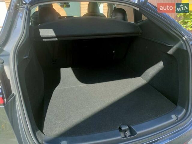 Серый Тесла Model Y, объемом двигателя 0 л и пробегом 30 тыс. км за 32350 $, фото 62 на Automoto.ua