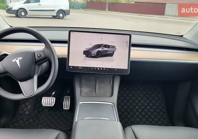 Серый Тесла Model Y, объемом двигателя 0 л и пробегом 18 тыс. км за 29500 $, фото 7 на Automoto.ua