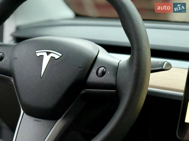 Сірий Тесла Model Y, об'ємом двигуна 0 л та пробігом 35 тис. км за 27999 $, фото 57 на Automoto.ua