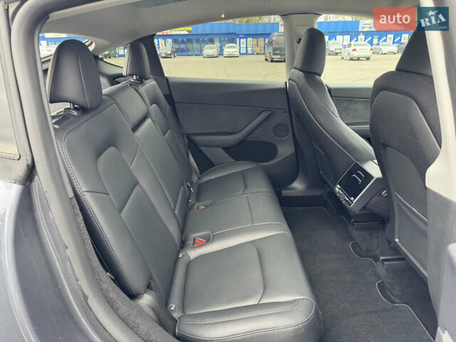 Серый Тесла Model Y, объемом двигателя 0 л и пробегом 10 тыс. км за 27900 $, фото 39 на Automoto.ua