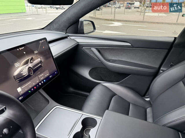 Сірий Тесла Model Y, об'ємом двигуна 0 л та пробігом 73 тис. км за 30000 $, фото 15 на Automoto.ua