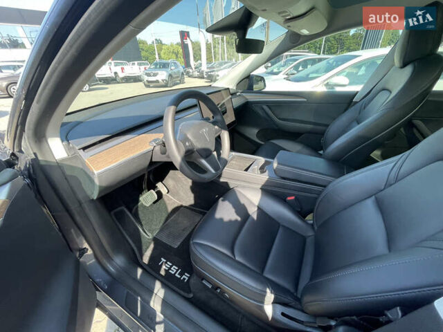 Серый Тесла Model Y, объемом двигателя 0 л и пробегом 60 тыс. км за 28000 $, фото 13 на Automoto.ua