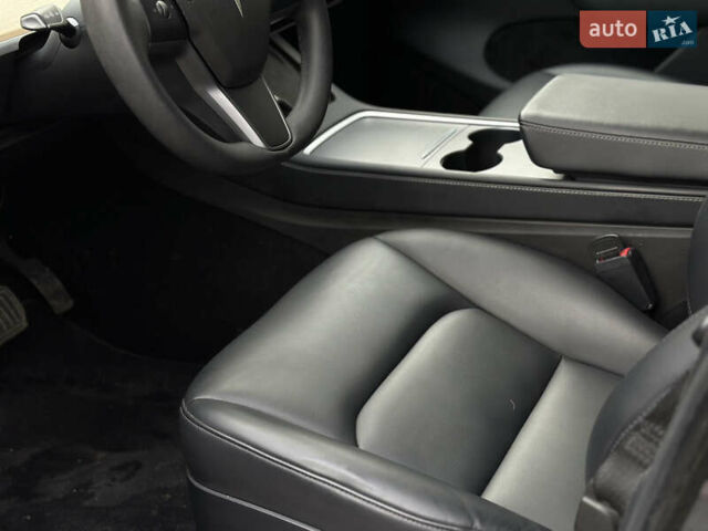 Тесла Model Y 2023 в Ужгороде на Automoto.ua Серый Тесла Model Y, объемом двигателя 0 л и пробегом 62 тыс. км за 26400 $, фото 8 на Automoto.ua