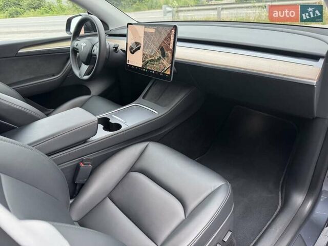 Сірий Тесла Model Y, об'ємом двигуна 0 л та пробігом 17 тис. км за 35999 $, фото 84 на Automoto.ua