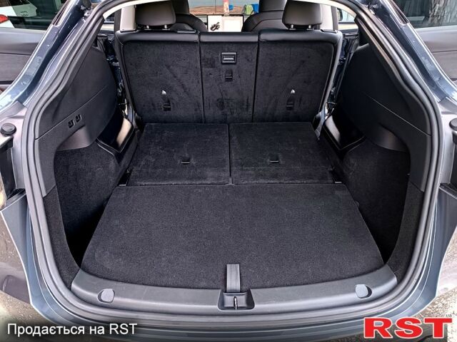 Серый Тесла Model Y, объемом двигателя 0.33 л и пробегом 43 тыс. км за 33333 $, фото 9 на Automoto.ua