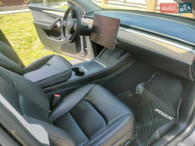 Серый Тесла Model Y, объемом двигателя 0 л и пробегом 30 тыс. км за 32350 $, фото 39 на Automoto.ua