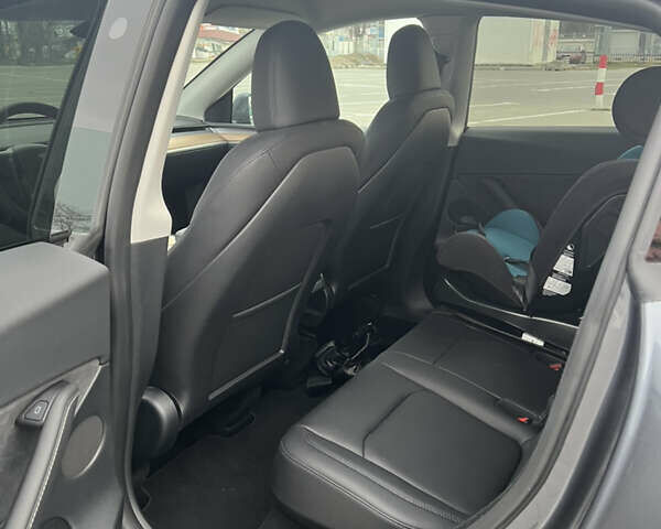 Серый Тесла Model Y, объемом двигателя 0 л и пробегом 16 тыс. км за 31000 $, фото 9 на Automoto.ua