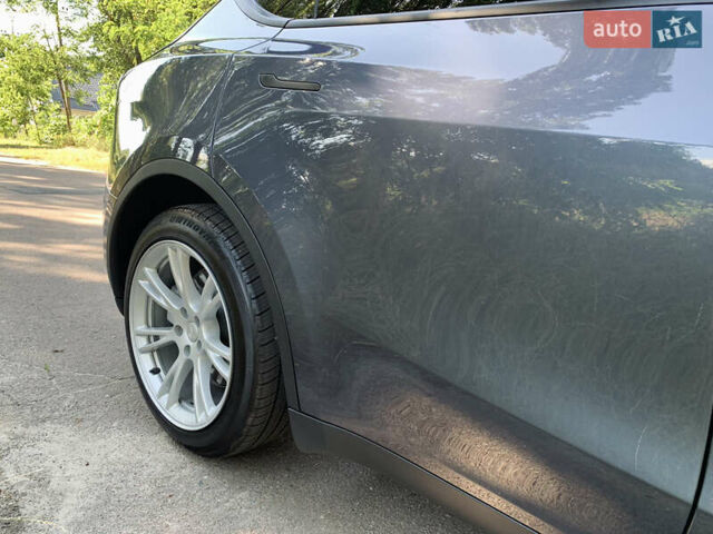 Серый Тесла Model Y, объемом двигателя 0 л и пробегом 47 тыс. км за 28028 $, фото 12 на Automoto.ua