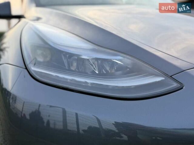 Серый Тесла Model Y, объемом двигателя 0 л и пробегом 30 тыс. км за 26500 $, фото 10 на Automoto.ua