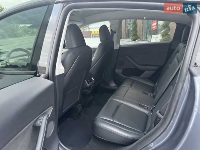 Сірий Тесла Model Y, об'ємом двигуна 0 л та пробігом 17 тис. км за 35999 $, фото 66 на Automoto.ua