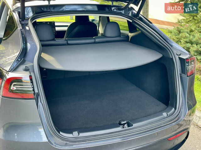 Сірий Тесла Model Y, об'ємом двигуна 0 л та пробігом 21 тис. км за 26300 $, фото 31 на Automoto.ua