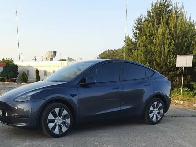 Серый Тесла Model Y, объемом двигателя 0 л и пробегом 41 тыс. км за 27000 $, фото 2 на Automoto.ua