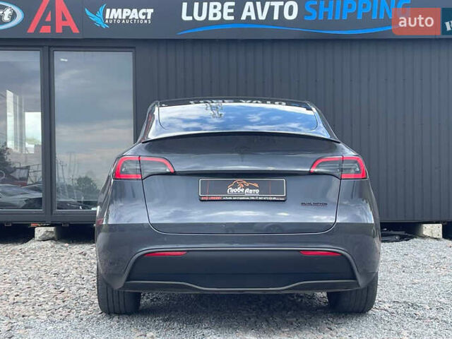 Серый Тесла Model Y, объемом двигателя 0 л и пробегом 41 тыс. км за 27500 $, фото 3 на Automoto.ua
