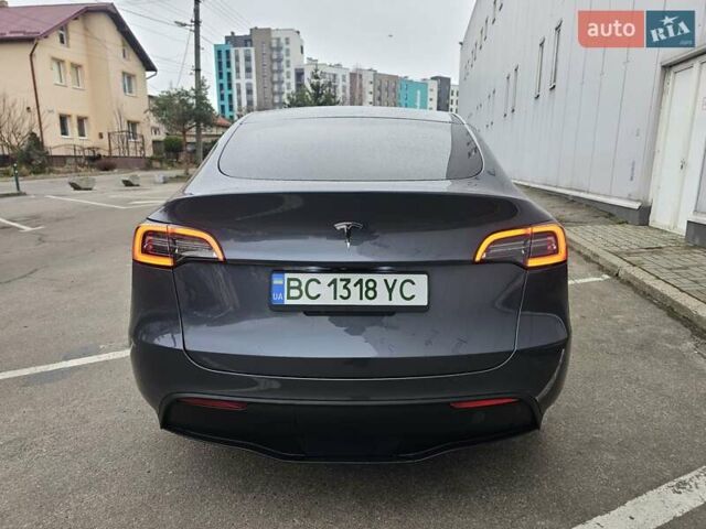 Серый Тесла Model Y, объемом двигателя 0 л и пробегом 23 тыс. км за 27000 $, фото 9 на Automoto.ua