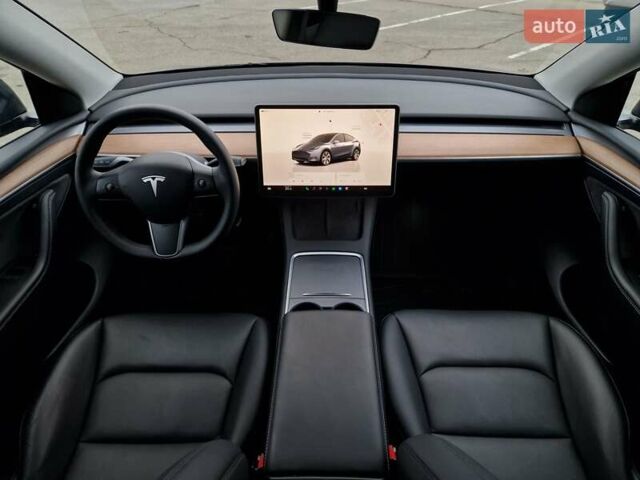 Серый Тесла Model Y, объемом двигателя 0 л и пробегом 37 тыс. км за 27500 $, фото 11 на Automoto.ua