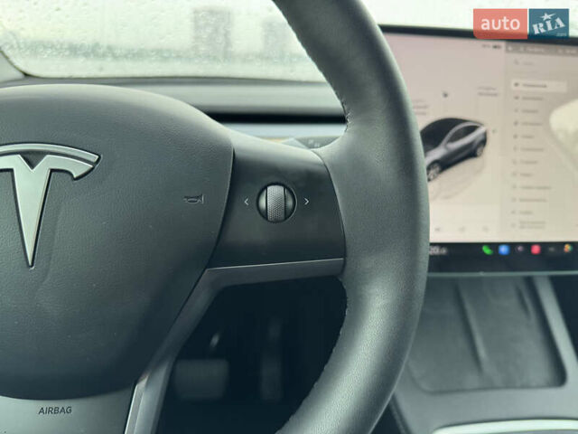 Серый Тесла Model Y, объемом двигателя 0 л и пробегом 66 тыс. км за 27900 $, фото 24 на Automoto.ua
