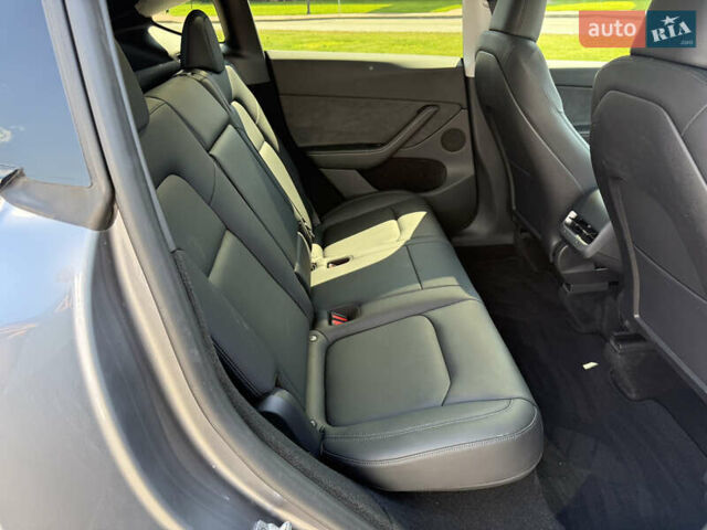 Серый Тесла Model Y, объемом двигателя 0 л и пробегом 14 тыс. км за 37500 $, фото 36 на Automoto.ua