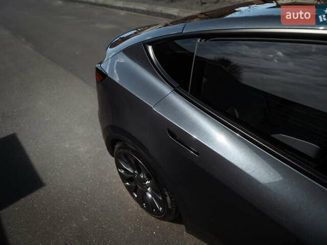 Серый Тесла Model Y, объемом двигателя 0 л и пробегом 20 тыс. км за 38000 $, фото 4 на Automoto.ua