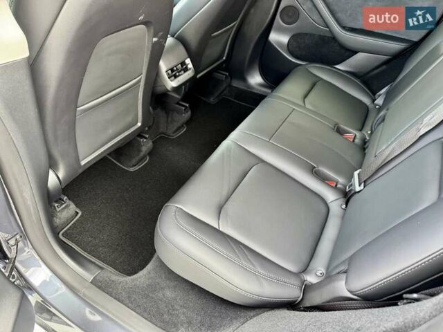 Серый Тесла Model Y, объемом двигателя 0 л и пробегом 15 тыс. км за 32000 $, фото 22 на Automoto.ua