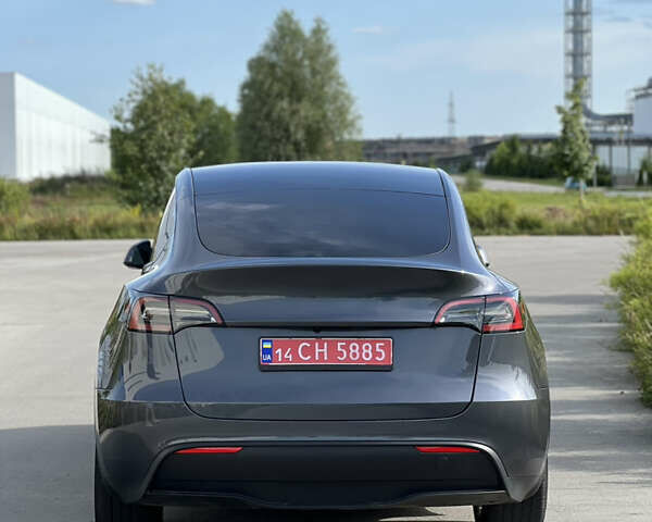 Серый Тесла Model Y, объемом двигателя 0 л и пробегом 19 тыс. км за 25800 $, фото 3 на Automoto.ua