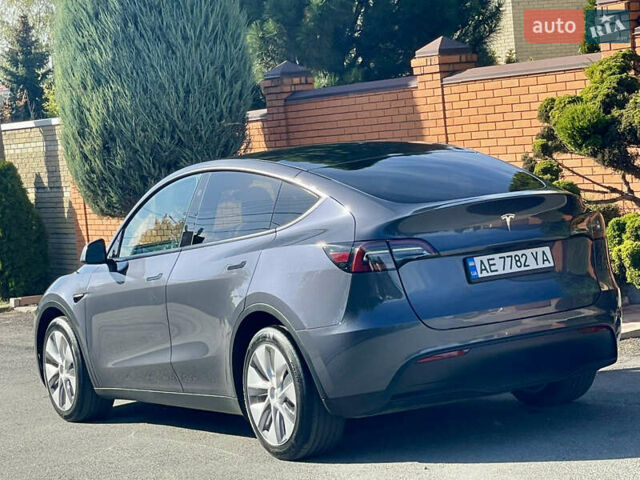 Сірий Тесла Model Y, об'ємом двигуна 0 л та пробігом 21 тис. км за 26300 $, фото 35 на Automoto.ua