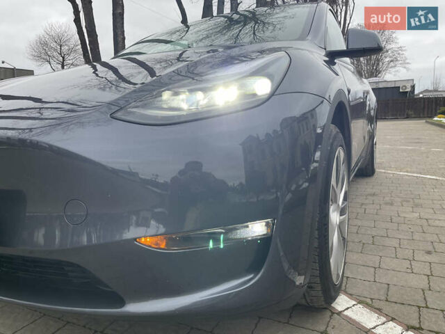Серый Тесла Model Y, объемом двигателя 0 л и пробегом 35 тыс. км за 29200 $, фото 11 на Automoto.ua
