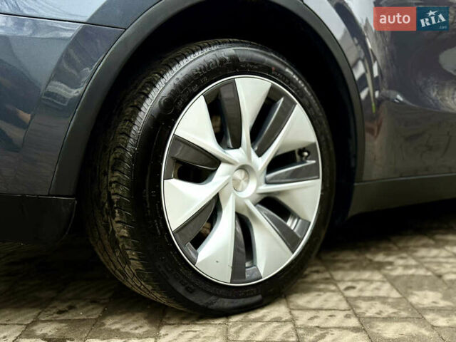 Сірий Тесла Model Y, об'ємом двигуна 0 л та пробігом 35 тис. км за 27999 $, фото 37 на Automoto.ua