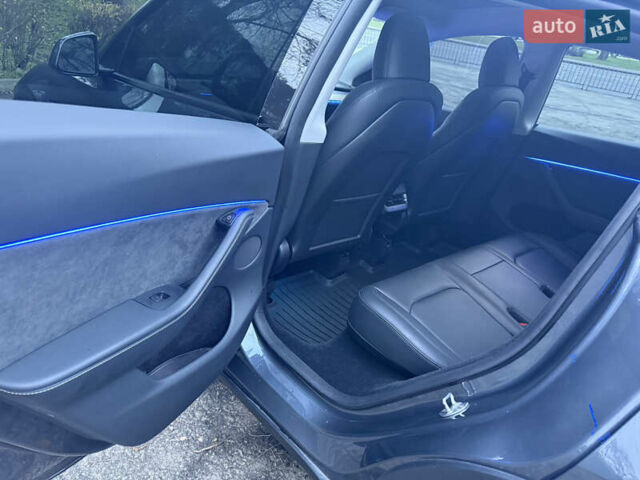 Сірий Тесла Model Y, об'ємом двигуна 0 л та пробігом 15 тис. км за 33000 $, фото 7 на Automoto.ua