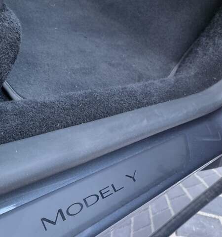 Сірий Тесла Model Y, об'ємом двигуна 0 л та пробігом 29 тис. км за 33999 $, фото 10 на Automoto.ua