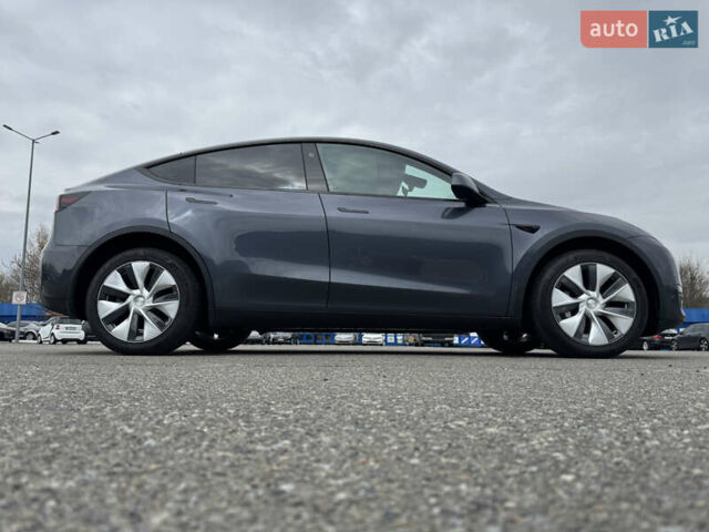 Серый Тесла Model Y, объемом двигателя 0 л и пробегом 10 тыс. км за 27900 $, фото 26 на Automoto.ua