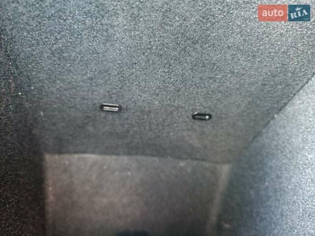 Серый Тесла Model Y, объемом двигателя 0 л и пробегом 43 тыс. км за 33333 $, фото 60 на Automoto.ua