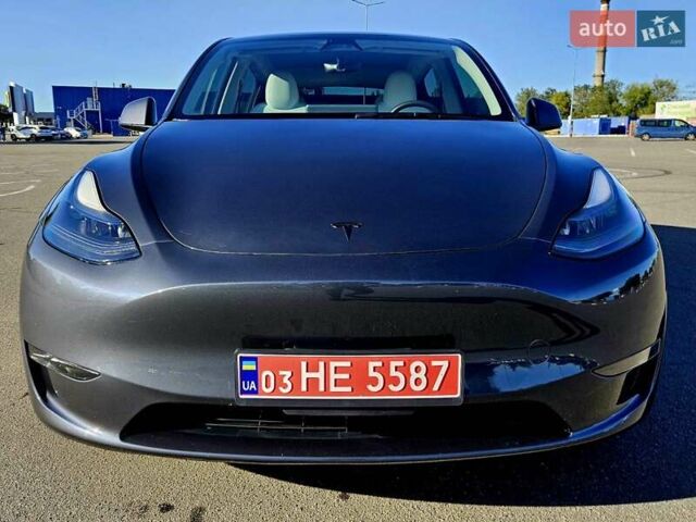 Серый Тесла Model Y, объемом двигателя 0 л и пробегом 29 тыс. км за 27900 $, фото 20 на Automoto.ua