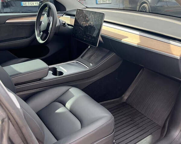 Сірий Тесла Model Y, об'ємом двигуна 0 л та пробігом 22 тис. км за 29000 $, фото 13 на Automoto.ua