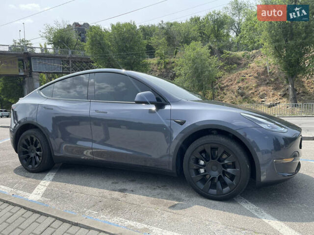 Серый Тесла Model Y, объемом двигателя 0 л и пробегом 24 тыс. км за 30500 $, фото 16 на Automoto.ua