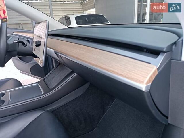 Серый Тесла Model Y, объемом двигателя 0 л и пробегом 43 тыс. км за 33333 $, фото 35 на Automoto.ua