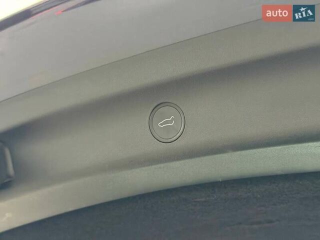 Сірий Тесла Model Y, об'ємом двигуна 0 л та пробігом 70 тис. км за 31500 $, фото 31 на Automoto.ua