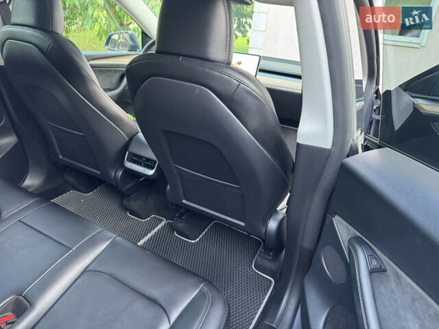 Серый Тесла Model Y, объемом двигателя 0 л и пробегом 24 тыс. км за 26400 $, фото 5 на Automoto.ua