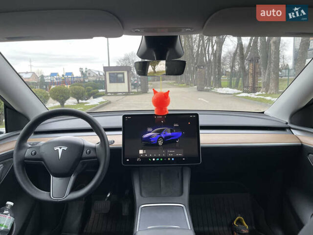 Серый Тесла Model Y, объемом двигателя 0 л и пробегом 35 тыс. км за 29200 $, фото 25 на Automoto.ua