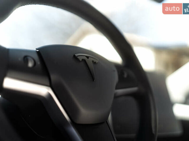 Серый Тесла Model Y, объемом двигателя 0 л и пробегом 20 тыс. км за 38000 $, фото 21 на Automoto.ua
