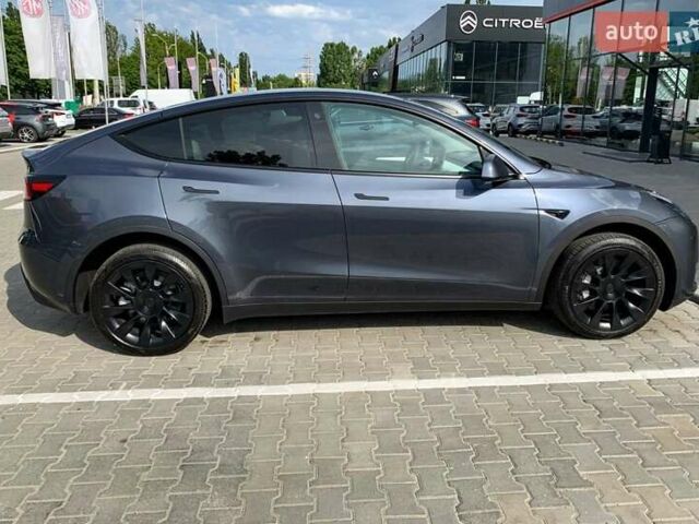 Серый Тесла Model Y, объемом двигателя 0 л и пробегом 4 тыс. км за 30000 $, фото 3 на Automoto.ua