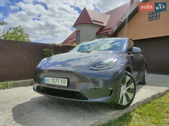 Серый Тесла Model Y, объемом двигателя 0 л и пробегом 30 тыс. км за 32350 $, фото 17 на Automoto.ua