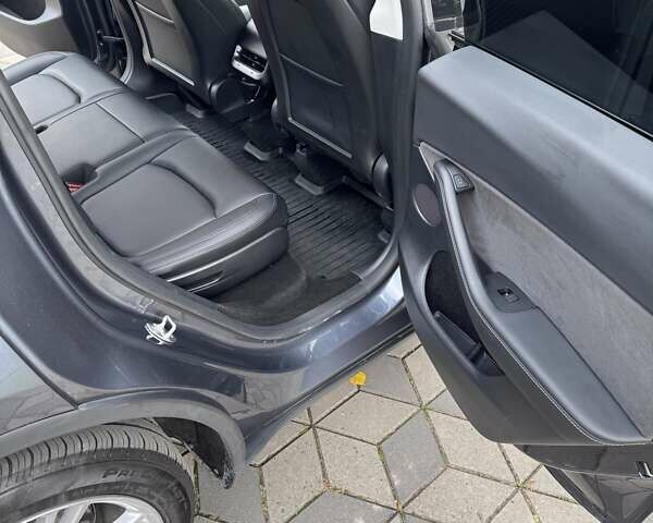 Тесла Model Y 2023 в Ровно на Automoto.ua Серый Тесла Model Y, объемом двигателя 0 л и пробегом 30 тыс. км за 30000 $, фото 45 на Automoto.ua