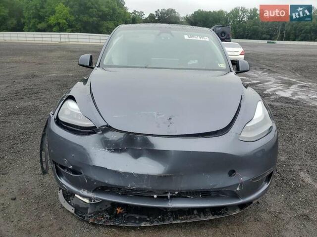 Серый Тесла Model Y, объемом двигателя 0 л и пробегом 24 тыс. км за 21500 $, фото 4 на Automoto.ua